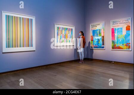 Londres, Royaume-Uni. 09e septembre 2020. Bridget Riley, June, est £10-15,000 et d'autres œuvres - Christie's London aperçu de plusieurs ventes d'œuvres d'art du XXe siècle. Crédit : Guy Bell/Alay Live News Banque D'Images