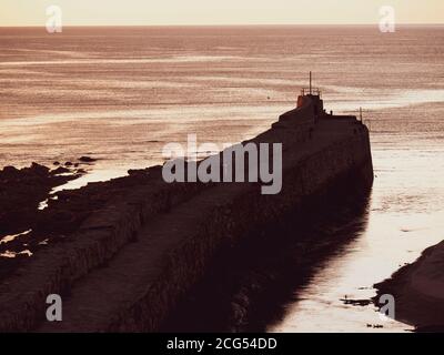 Sunset, St Andrews Pier, St Andrews Harbour, St Andrews, Fife, Écosse, Royaume-Uni, GB. Banque D'Images