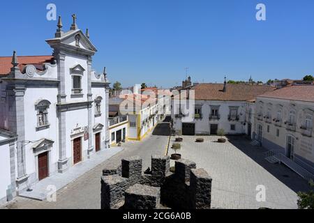 Cathédrale de Beja ou cathédrale Saint-Jacques-le-Grand, place de Lidador, Beja, Alentejo, Portugal Banque D'Images