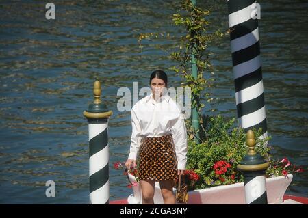 9 septembre 2020, Venise, Lazio, ITALIE: 09/09/2020 Venise, 77e Festival International du film de Venise, l'arrivée de Federica Carta (Credit image: © Fabio Sasso/ZUMA Wire) Banque D'Images