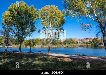 Vue sur le paysage de Cottonwood, Arizona Banque D'Images