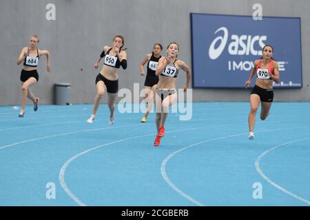 ISTANBUL, TURQUIE - 04 SEPTEMBRE 2020 : athlètes en course pendant les championnats d'athlétisme turcs Banque D'Images