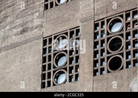 1933, Old Millfunis, un complexe de restaurants et de magasins dans un ancien abattoir du quartier Hongkou de Shanghai, en Chine. Banque D'Images