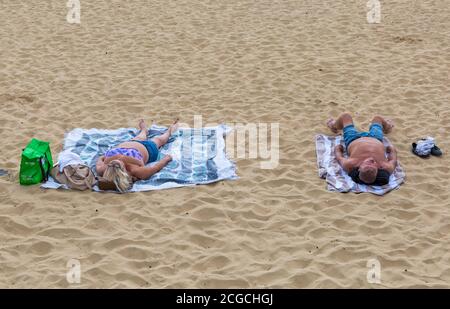 Bournemouth, Dorset, Royaume-Uni. 10 septembre 2020. Météo au Royaume-Uni : chaud et ensoleillé, tandis que les visiteurs se rendent au bord de la mer pour profiter du soleil sur les plages de Bournemouth. Crédit : Carolyn Jenkins/Alay Live News Banque D'Images