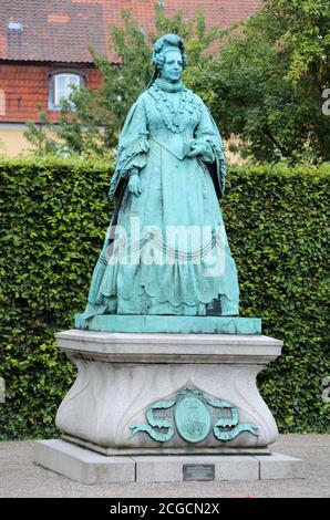 La statue de la reine Caroline Amalie du Dowager dans le jardin des rois à Château de Rosenborg Banque D'Images