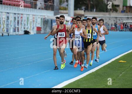 ISTANBUL, TURQUIE - 04 SEPTEMBRE 2020 : athlètes en course pendant les championnats d'athlétisme turcs Banque D'Images