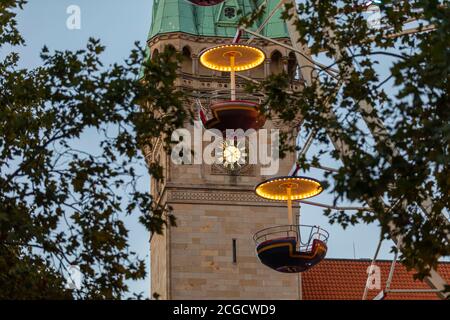 Tour historique de l'horloge à Braunschweig Twilight Banque D'Images