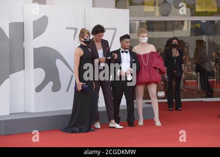 Un Morgen Die Ganze Welt (et demain le monde entier) tapis rouge lors du 77e Festival du film de Venise 2020. Banque D'Images