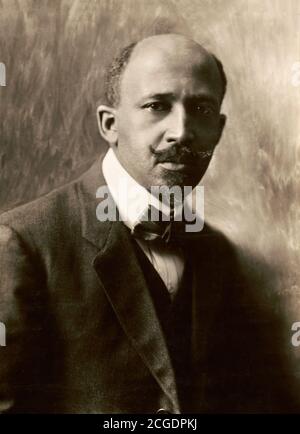 W E B du Bois. Portrait de William Edward Burghardt du Bois (1868-1963) par C M Battey, c.1919. Du Bois était un sociologue américain, un socialiste, un historien et un militant des droits civils. Banque D'Images