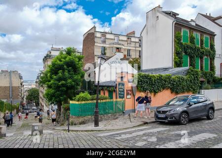 Le cabaret historique de lapin Agile dans le quartier bohème de Montmartre, Paris Banque D'Images