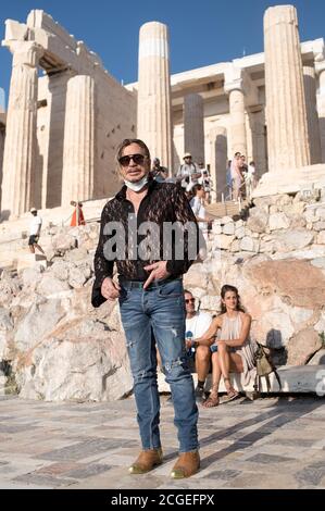 10 septembre 2020, Athènes, Grèce: L'acteur Mickey Rourke visite l'Acropole d'Athènes avant de filmer un nouveau drame Homme de Dieu. (Image de crédit : © Aristidis VafeiadakisZUMA Wire) Banque D'Images