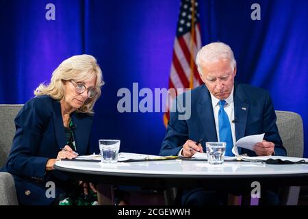 WILMINGTON, PA, États-Unis - 02 septembre 2020 - l'ancienne deuxième Dame Jill Biden avec son mari - le candidat démocrate à la présidence des États-Unis Joe Biden à un pré Banque D'Images