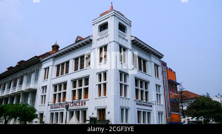 Jakarta, Indonésie - 1er septembre 2019 : le bâtiment Dasaad Musin concerne Kota Tua (vieille ville). Le bâtiment historique a été construit à la fin du XIXe siècle. Banque D'Images