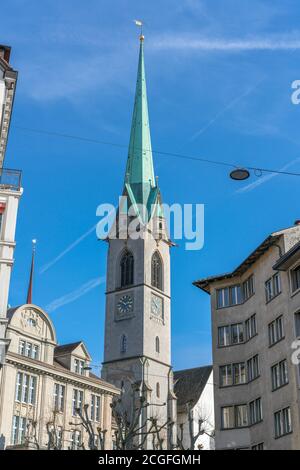 ZURICH, SUISSE - 21 AVRIL 2020 : vue sur le donwtown de Zurich. Banque D'Images