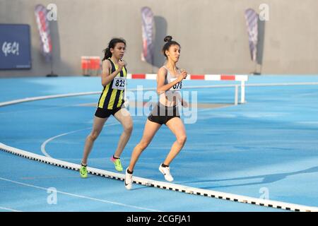 ISTANBUL, TURQUIE - 04 SEPTEMBRE 2020 : athlètes en course pendant les championnats d'athlétisme turcs Banque D'Images