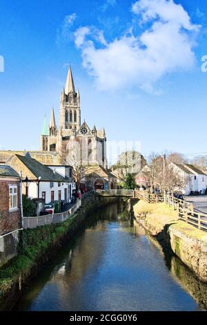 Photo illustration de la cathédrale de Truro vue le long de la rivière Truro d'où Nouvelle rue Bridge Banque D'Images