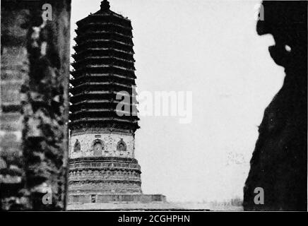 . Flash-lumières des sept mers . LE TEMPU: Ou HEAVEJTj PEKINO. Bien avant qu'une seule cathédrale ait été construite en Europe, cette belle structure a été érigée. Un BEAUnrtn. PAGODA XEAB PEKING THmTEElf STOKT. Banque D'Images