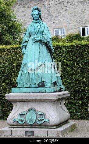 La statue de la reine Caroline Amalie du Dowager dans le jardin des rois à Palais de Rosenborg Banque D'Images