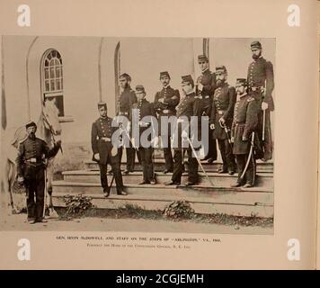 . Le livre de guerre civile américaine et l'album Grant, 'art immortelles' . QUARTIER GÉNÉRAL, ARMÉE DU POTOMAC — SUBVENTION GÉNÉRALE ET PERSONNEL. Près de SpmTsvj.va.via court-House, les 14, 15 et 16 mai 1864. ISczinoios »t IHE Icfl at follow*: 1. — Lieut-Coll. Horace porter. 2.— Brig.-Gen John A. Rawlins. 3. — général U. S. Grant. 4. —opt Thornati S. Dunn, fl, — Licut.-Col. William L. Duff. 6. — Lieut-Cot Adam Badcau. 7. — Capitaine Peter Todd Hudson.. Banque D'Images