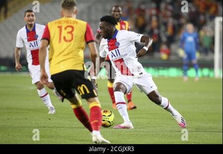 Arnaud Kalimuendo Muinga de PSG pendant le championnat de France Ligue 1 match de football entre RC Lens (Racing Club de Lens) Et Paris Saint-Germain (P Banque D'Images