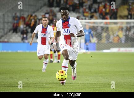 Arnaud Kalimuendo Muinga de PSG pendant le championnat de France Ligue 1 match de football entre RC Lens (Racing Club de Lens) Et Paris Saint-Germain (P Banque D'Images