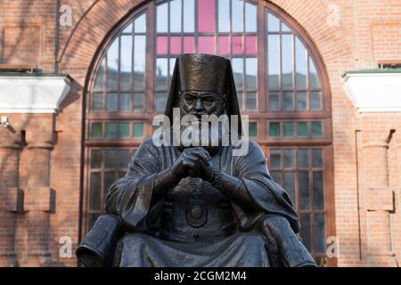 Le monument de l'archevêque Luka, professeur, chirurgien remarquable Voyno-Yasenetsky (1877 - 1961), a été installé en 2002 à Krasnoyarsk Banque D'Images