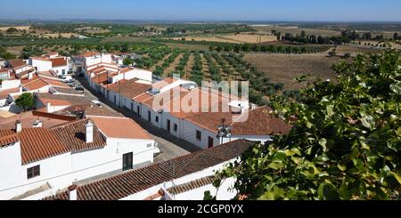 Vue depuis les remparts du château, Serpa, Alentejo, Portugal Banque D'Images