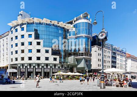 Haas-Haus, bâtiment moderne et distinctif sur la stock-im-Eisen-Platz, 1er arrondissement de Vienne, ville intérieure de Vienne, Autriche Banque D'Images