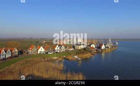 Vue aérienne sur Durgerdam. Ce petit ancien village de pêcheurs fait partie d'Amsterdam. Banque D'Images