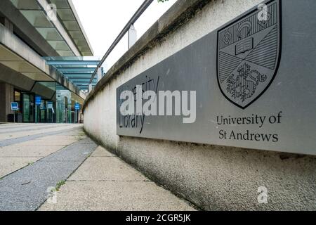 Extérieur de la bibliothèque de l'Université de St Andrews, Fife, Écosse Banque D'Images