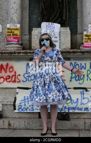 Manchester, Royaume-Uni. 12 septembre 2020. Un rassemblement de protestation socialement distancé du NHS « Pay Up Now » a lieu à Piccadilly Gardens, Manchester. Manchester, Royaume-Uni. Credit: Barbara Cook/Alay Live News Banque D'Images