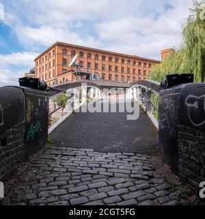 Horse Bridge, au-dessus de Hampstead Road Lock, à Camden Town, utilisé pour les chevaux traversant le canal Regents pour remorquer des barges pendant l'ère victorienne Banque D'Images