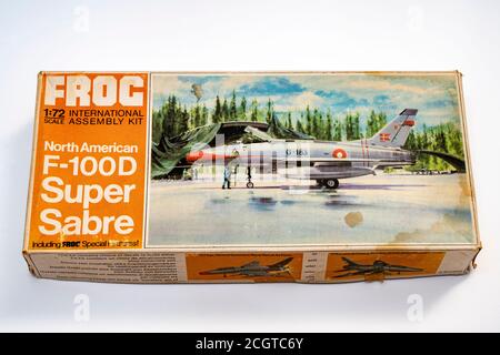 Kit de modèle en plastique FROG 1/72 Scale North American F-100 D. Banque D'Images