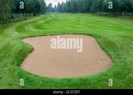 Vue sur l'obstacle du bunker du parcours de golf Banque D'Images