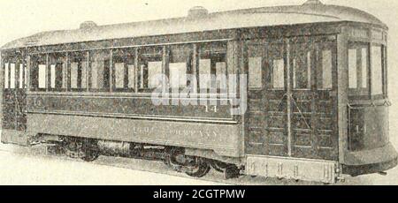 . Le journal de chemin de fer électrique . nd restaure l'indicateur à la position normale ou d'arrêt. Le boîtier ne peut pas être fermé et verrouillé sans que le délai de déclenchement soit rétabli en position normale de sorte que asto fermer les circuits de signal, cette action nécessitant un petit mouvement du bouton de déclenchement dans la direction inverse. L'indicateur d'interrupteur peut être actionné sur l'une des positions c.a. et le délai peut être établi à n'importe quel moment dans la durée, de quinze secondes à quatre minutes. Comme l'In- dicator est clair pour seulement un court moment quand il est utiliséavec la disposition de libération de temps, le buttonattach peut être éliminat Banque D'Images