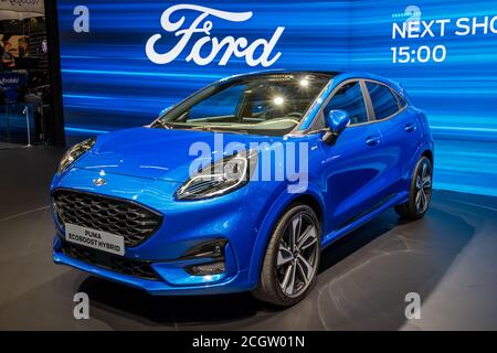 Francfort, ALLEMAGNE - SEP 10, 2019: Nouvelle voiture hybride Ford Puma EcoBoost présentée au salon automobile IAA 2019 de Francfort. Banque D'Images