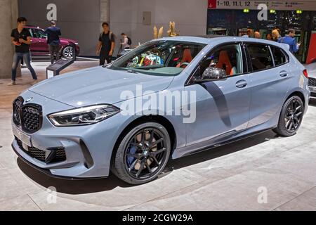 FRANCFORT, ALLEMAGNE - SEP 11, 2019 : le nouveau modèle de voiture de la série BMW 1 a été présenté au salon automobile IAA de Francfort 2019. Banque D'Images