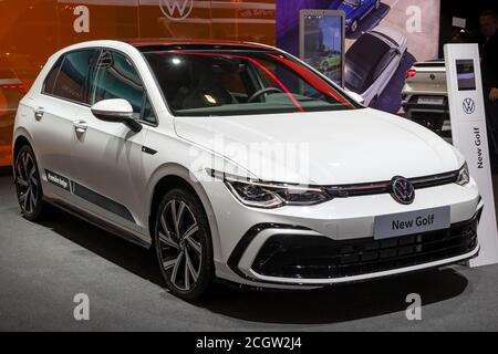 BRUXELLES - 9 JANVIER 2020 : le nouveau modèle de voiture de golf Volkswagen a été présenté au salon de l'auto de Bruxelles 2020. Banque D'Images