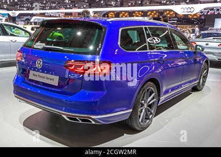 BRUXELLES - 9 JANVIER 2020 : le nouveau modèle de voiture Volkswagen Passat variant a été présenté au salon de l'auto de Bruxelles 2020. Banque D'Images