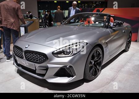 FRANCFORT, ALLEMAGNE - 11 septembre 2019 : le modèle de voiture de la BMW Z4 a été présenté au salon automobile IAA de Francfort 2019. Banque D'Images