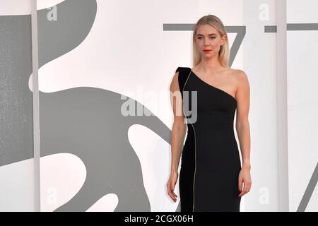 Venise, Italie. 12 septembre 2020. Vanessa Kirby, tapis de clôture, 77e Festival international du film de Venise, Venise, Italie, 12 septembre 2020. Photo de Ron Crusow/imageSPACE/MediaPunch crédit: MediaPunch Inc/Alamy Live News Banque D'Images