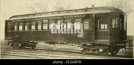 . Electric Railway Review . le Northwestern Elevated Railroad, Chicago, a récemment hadconstruit par l'American car & Foundry Company 40 Trail cars.la conception des nouvelles voitures est telle qu'elles peuvent facilement être intégrées dans les voitures à moteur. Les cadres en acier structuresont été conçus avec cette extrémité en vue. Illustrations d'entreprise reproduites à partir de dessins de travail et de photoliners, remplis de bois, prolongeant toute la longueur de la voiture et en continu à travers les bourrelets de carrosserie avec des connexions rivetées aux profilés et aux plaques de seuil d'extrémité. Les traverses sont des profilés de 4 livres de 3 pouces fixés par un rivet Banque D'Images