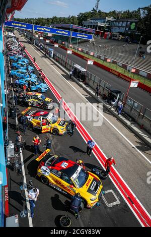 17 Berthon Nathanael (fra), Comtoyou DHL Team Audi Sport, Audi LMS, action , pitlane, pendant la course WTCR 2020 de la FIA en Belgique, 1er tour de la 2020 Banque D'Images