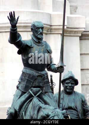 Gros plan de la statue de Don Quichotte et de Sancho Panza, Madrid, Espagne Banque D'Images