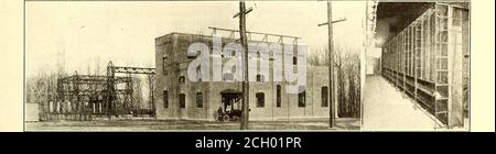 . Journal de chemin de fer électrique . 28 février 1914.] ELECTRIC RAILWAY JOURNAL 449 la question qui intéresse naturellement le constructeur pros-pective d'une sous-station est celle de la praticacité de l'exploitation des transformateurs, et de l'équipement de protection et de contrôle hors des portes. M. Macomber a fait l'objet d'un claveque que tous ces appareils peuvent être construits de manière satisfaisante. Le dispositif d'arrêt d'électrolyse fonctionne correctement en cas de perturbations dues à la foudre et de surtensions à basse température. Heureusement, les perturbations les plus graves la discussion a été poursuivie par L. H. Fullerton, qui a pris plus de p Banque D'Images