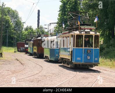 TRAMS HISTORIQUES à Malmköping en Suède. Défilé de trams historiques Banque D'Images