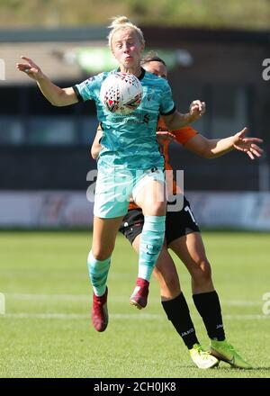 Londres, Royaume-Uni. 13 septembre 2020. Ashley Hodson de Liverpool Women et Amelia Hazard of London Bees luttant pour la possession pendant le match de championnat FA Women's Championship Match London Bees vs Liverpool Women. Jacques Feeney/SPP crédit: SPP Sport presse photo. /Alamy Live News Banque D'Images