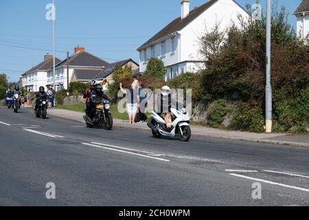 Truro, Cornwall, Royaume-Uni. 13 septembre 2020. La plus grande et préférée des motos de Cornouailles Charity Ride qui a lieu chaque année le 2ème dimanche de septembre, sauf si elle est reportée en raison des conditions météorologiques au prochain dimanche approprié se réunit à 8 h 30, départ à 10 h du nouveau parc et tour de l'est, Truro, Cornwall Dave Saunby l'organise chaque année, avec l'aide de membres de la MJMA (Martin Jennings Marshals Association). C'est une grande journée dehors, une grande atmosphère et soulève beaucoup d'argent pour la charité choisie chaque année. Credit: kathleen White/Alamy Live News Banque D'Images