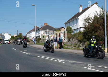 Truro, Cornwall, Royaume-Uni. 13 septembre 2020. La plus grande et préférée des motos de Cornouailles Charity Ride qui a lieu chaque année le 2ème dimanche de septembre, sauf si elle est reportée en raison des conditions météorologiques au prochain dimanche approprié se réunit à 8 h 30, départ à 10 h du nouveau parc et tour de l'est, Truro, Cornwall Dave Saunby l'organise chaque année, avec l'aide de membres de la MJMA (Martin Jennings Marshals Association). C'est une grande journée dehors, une grande atmosphère et soulève beaucoup d'argent pour la charité choisie chaque année. Credit: kathleen White/Alamy Live News Banque D'Images