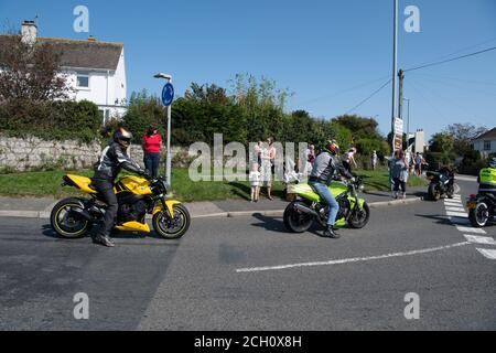 Truro, Cornwall, Royaume-Uni. 13 septembre 2020. La plus grande et préférée des motos de Cornouailles Charity Ride qui a lieu chaque année le 2ème dimanche de septembre, sauf si elle est reportée en raison des conditions météorologiques au prochain dimanche approprié se réunit à 8 h 30, départ à 10 h du nouveau parc et tour de l'est, Truro, Cornwall Dave Saunby l'organise chaque année, avec l'aide de membres de la MJMA (Martin Jennings Marshals Association). C'est une grande journée dehors, une grande atmosphère et soulève beaucoup d'argent pour la charité choisie chaque année. Credit: kathleen White/Alamy Live News Banque D'Images